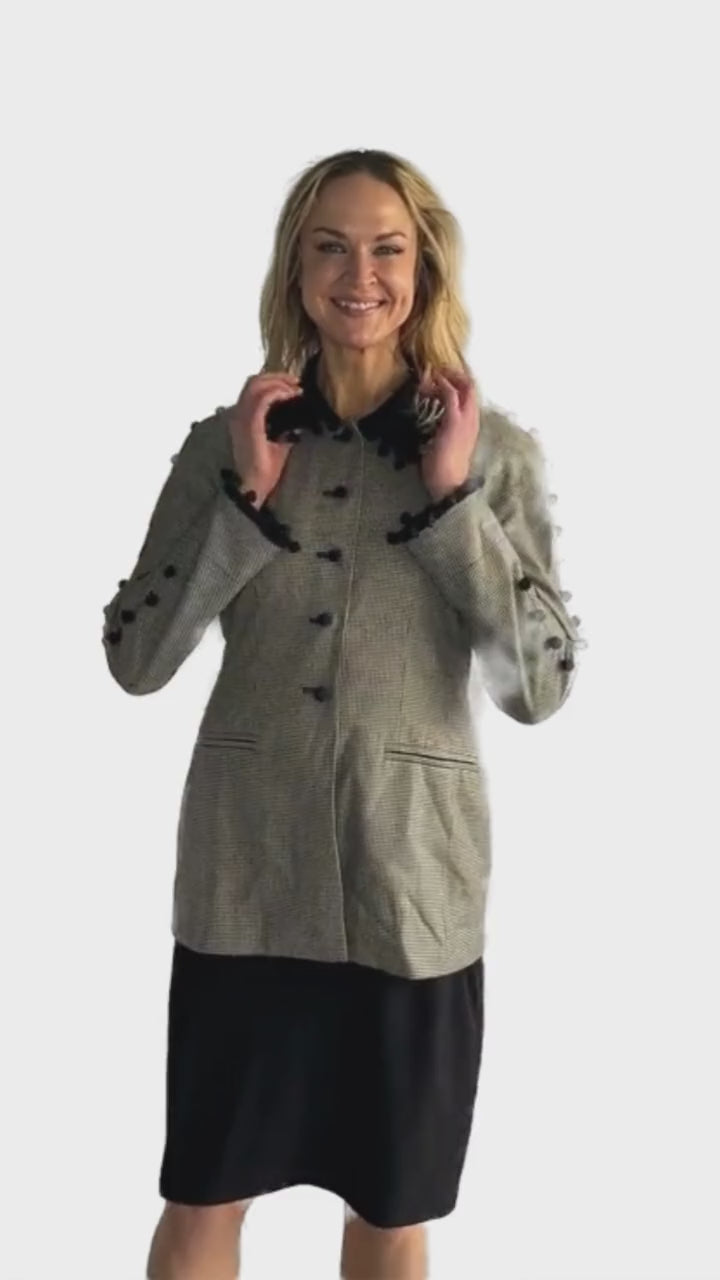 Load and play video in Gallery viewer, Escada 80&amp;#39;s Blazer Black/White Size 36 SKU 000238-9
