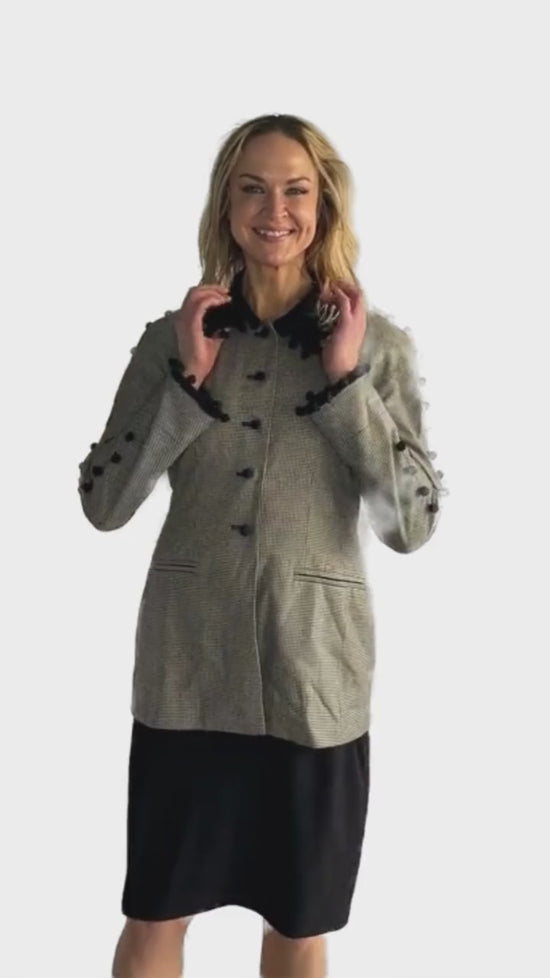 Load and play video in Gallery viewer, Escada 80&amp;#39;s Blazer Black/White Size 36 SKU 000238-9
