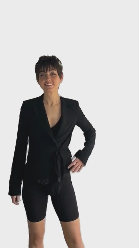 Load and play video in Gallery viewer, DKNY 70&amp;#39;s Blazer Black Size 2 SKU 000236-3
