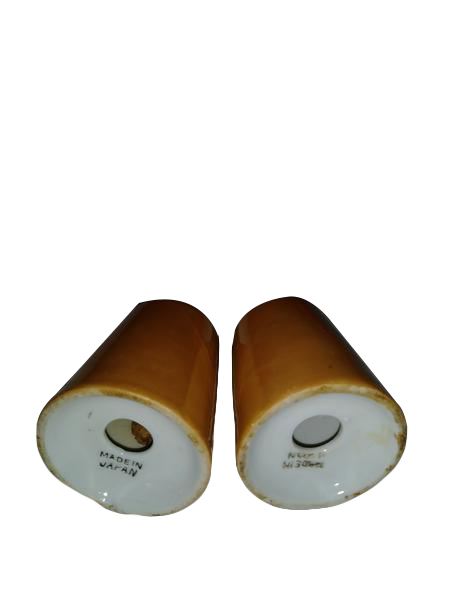 Salt and Pepper Shakers Yellow/Gold (SKU 000000-5-12)