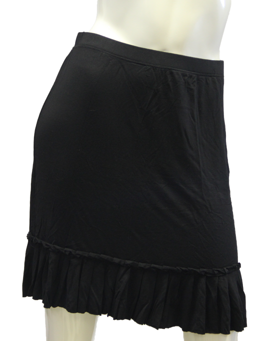 Shake It Comfy Black Skirt Size S (SKU 000026) - Designers On A Dime - 1