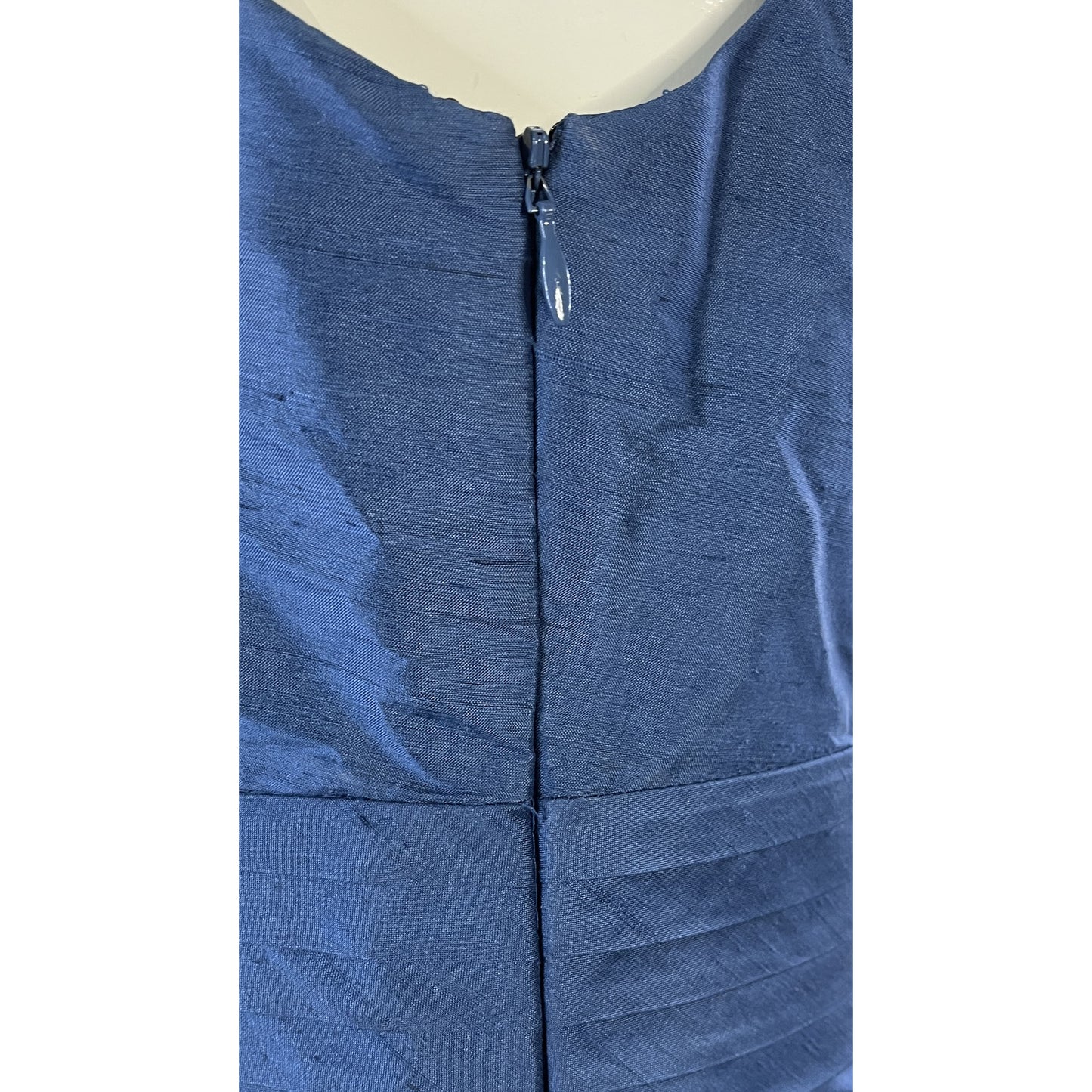 Ann Taylor Dress Above-Knee Sleeveless V-Neck Blue Size 4 SKU 000067-3