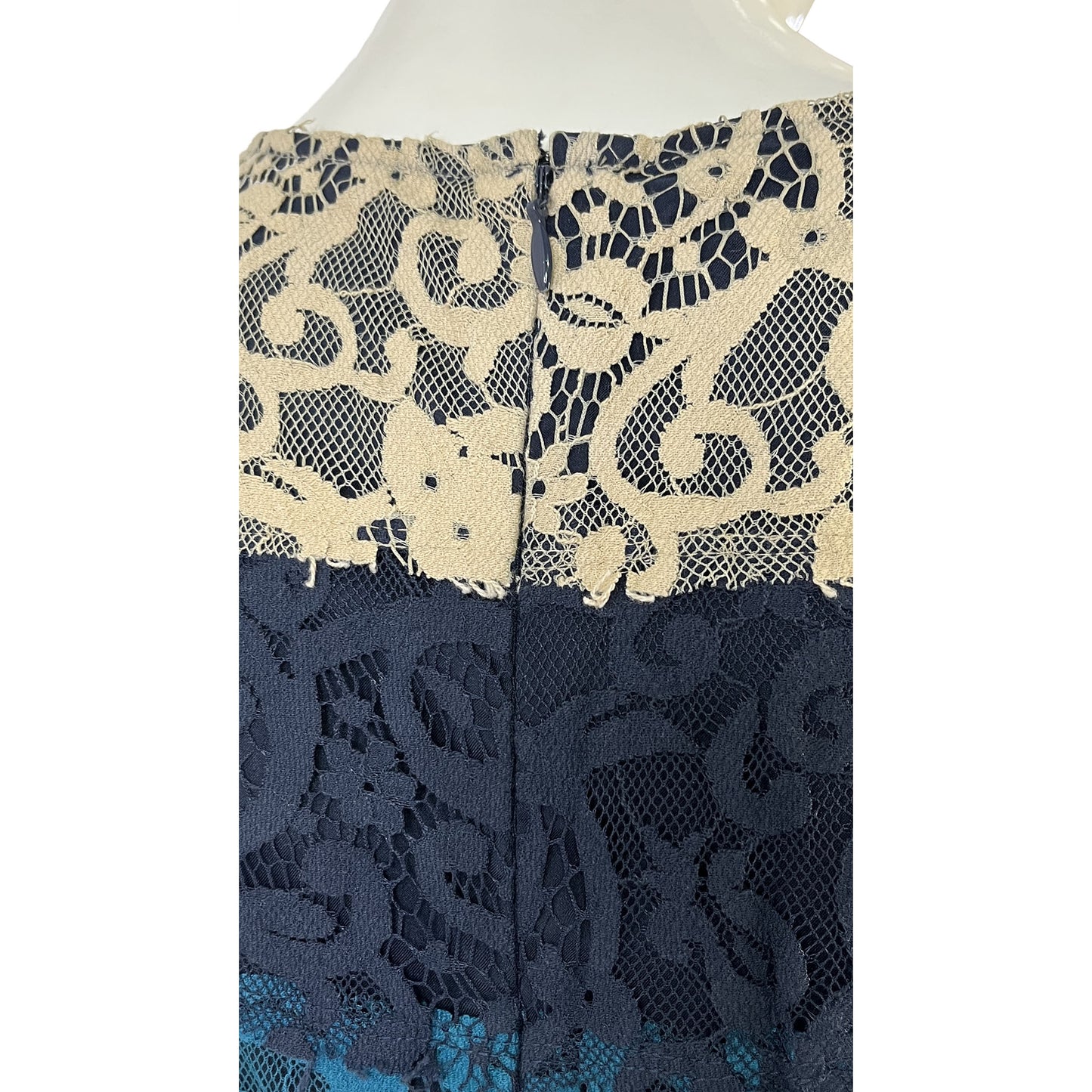Ann Taylor Dress Floral Color-Block Lace Navy, Teal, Cream Size 2P SKU Designers On A Dime Ann Taylor Dress Floral Color-Block Lace Navy, Teal, Cream Size 2P SKU Designers On A Dime