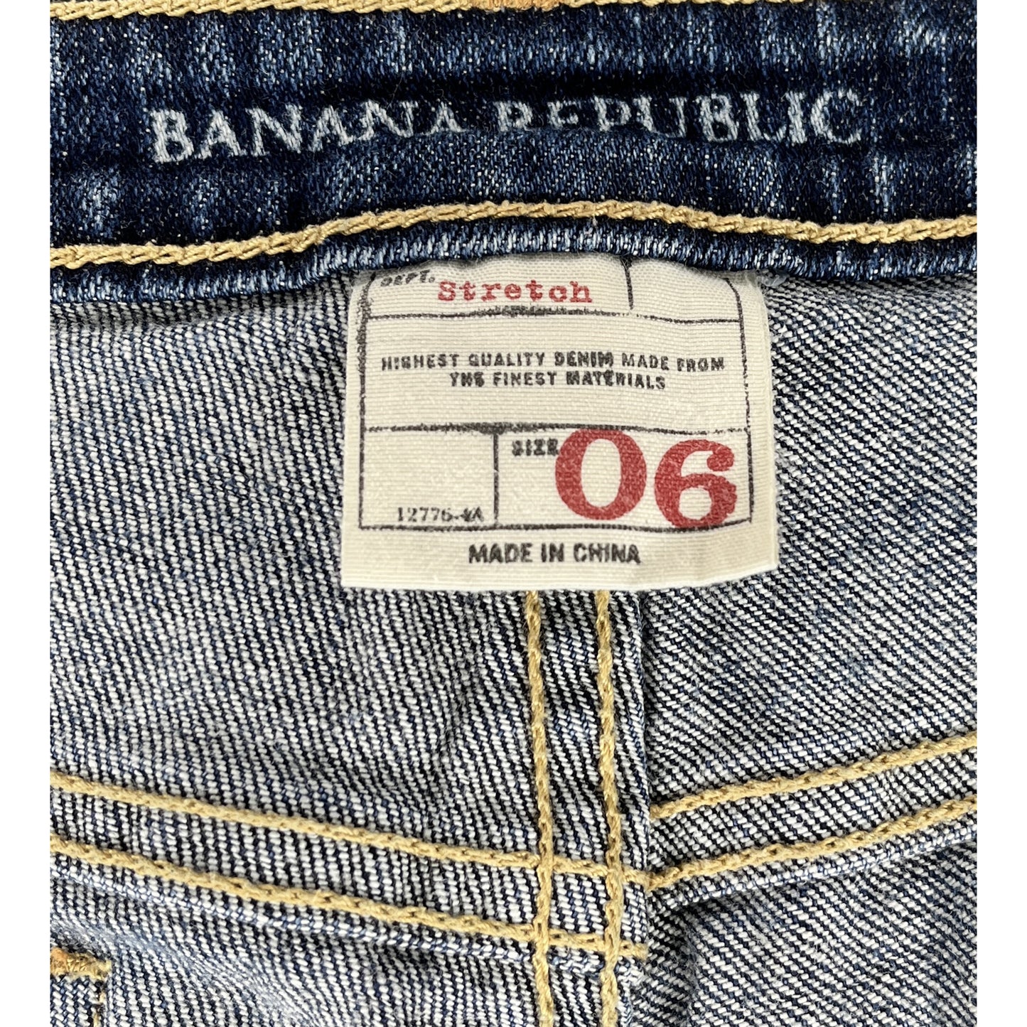 Banana Republic Denim Bermuda Shorts Blue Size 6 SKU 000424-6