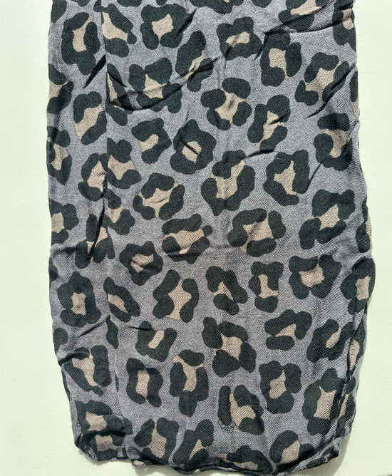 Coach Scarf Leopard Pattern Gray, Black, Tan SKU 000436