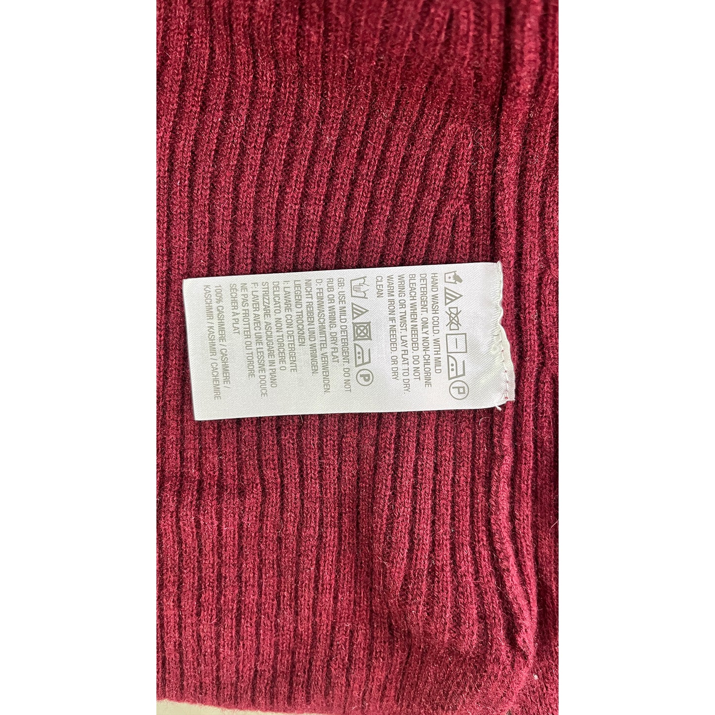 Isaac Mizrahi Sweater Long Sleeves Ribbed V-Neck Maroon Size M SKU 000137-1