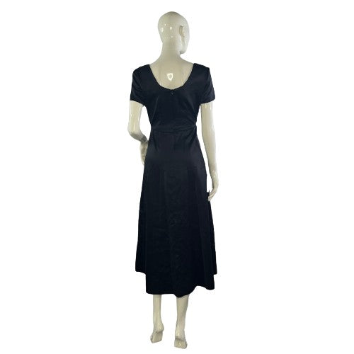Southeastern Gown Black Size 6 SKU 000312