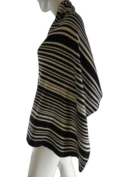 Load image into Gallery viewer, 90&amp;#39;s Poncho Black White Striped Black Size S SKU 000276-7

