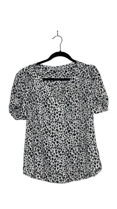 Dalia Heart Pattern Top Black & White Sz M LSSKU 601-32