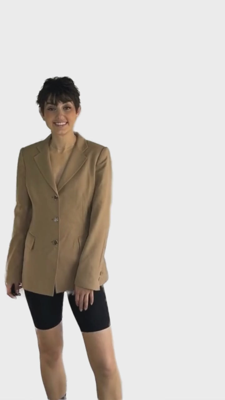 Load and play video in Gallery viewer, Anne Klein 70&amp;#39;s Tan Blazer Size 4 SKU 000286-7
