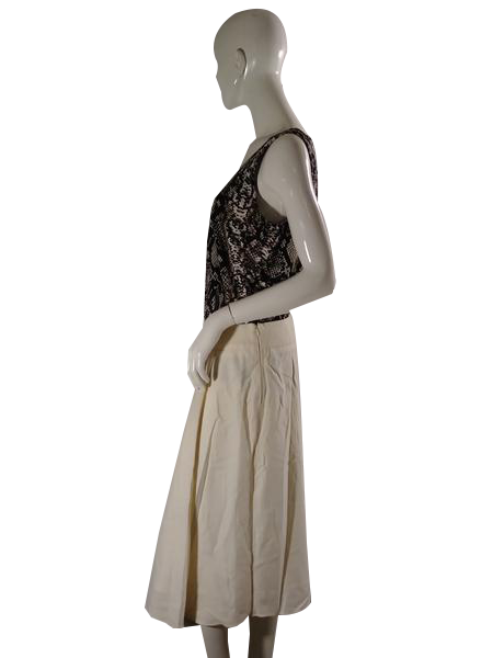Load image into Gallery viewer, Talbots Skirt Cream Size 8P SKU 000132
