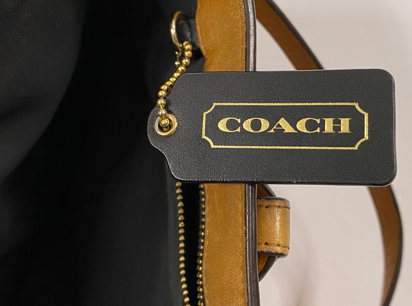 Coach Handbag Leather Tan    SKU 000358-1