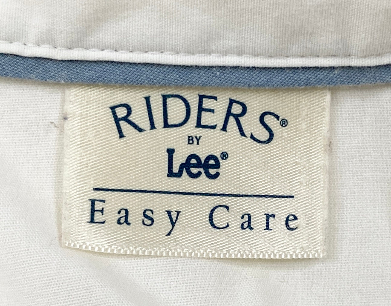 Lee Riders Blouse White Fitted Size L  SKU 000366-8