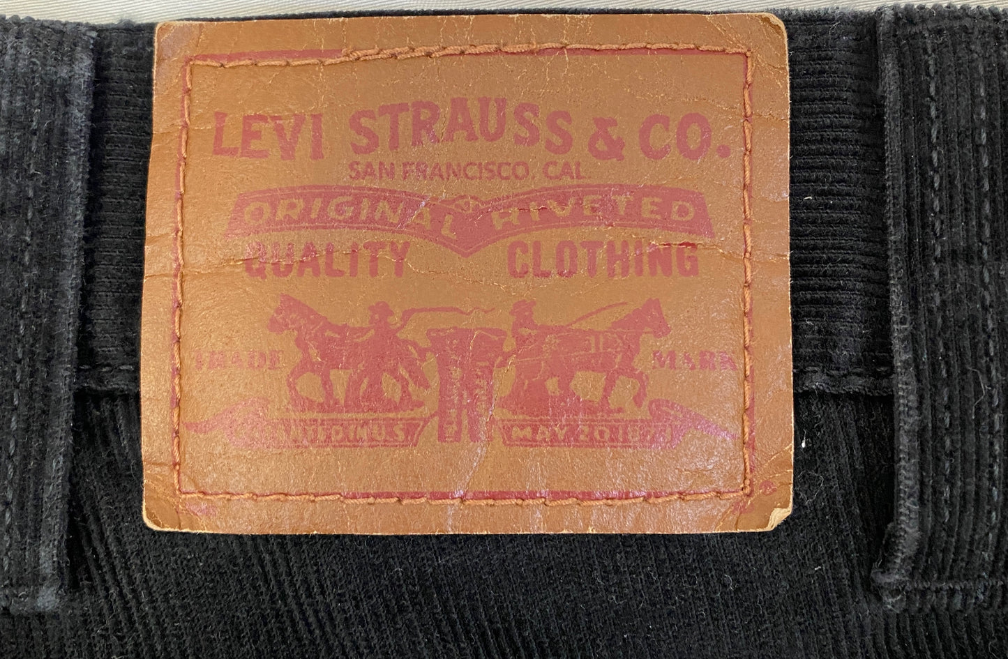 Levi's Vintage Pants Men's Black Corduroy  SKU 000402