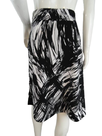 Adrienne Vittadini 80's Skirt Black & White Size 4 (SKU 000271-3)