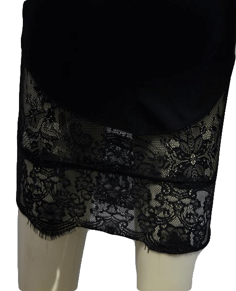 Little Black Lace Skirt Small (SKU 000004) – Designers On A Dime