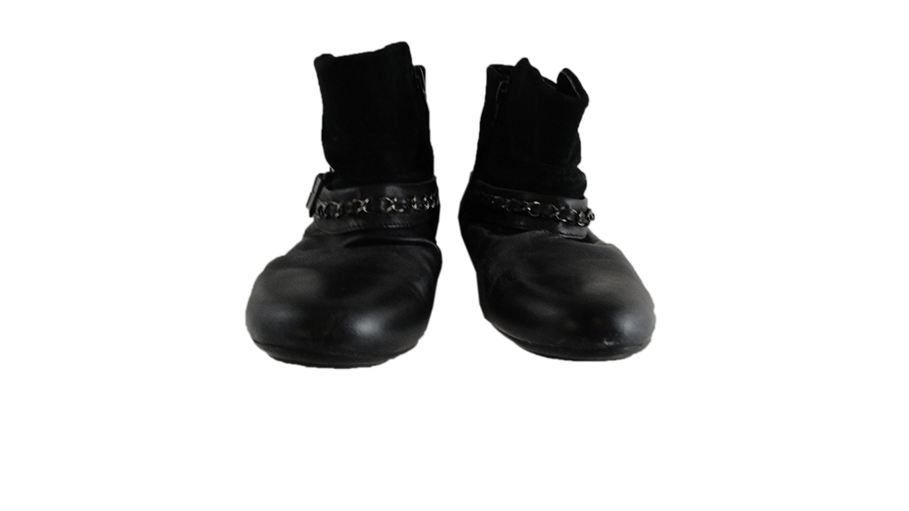 Clarks Booties Ankle Black Europ. Size 5  SKU 000059-13