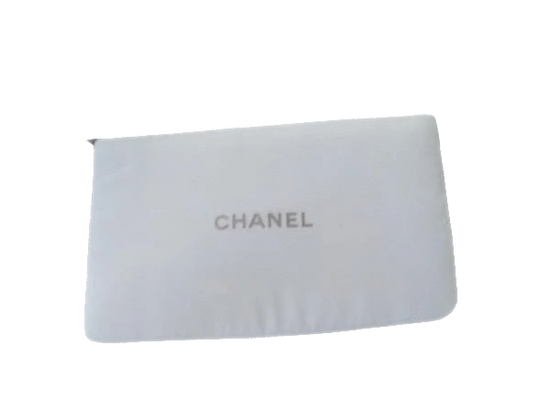 Chanel White Clutch (SKU 000115)