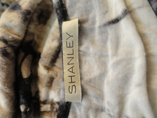 Shanley Sleeveless Wht, Blk, Blue, and Tan Tie Dye W/Bottom Fringe Top Size M SKU  000127