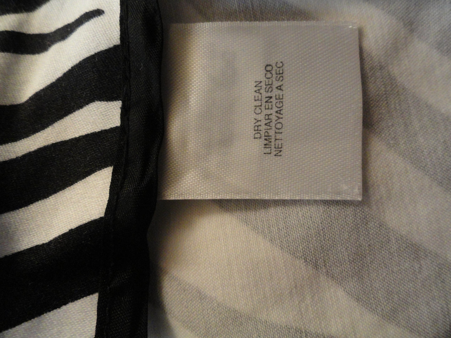 Anne Klein 70's Skirt Zebra Print Size 8 SKU 000132