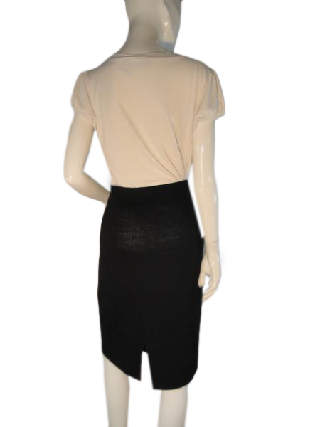 Load image into Gallery viewer, Black Knit Skirt Size 6 SKU 000167
