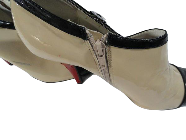 Load image into Gallery viewer, Calvin Klein Heels 4&amp;quot; Size 9 SKU 000059-1
