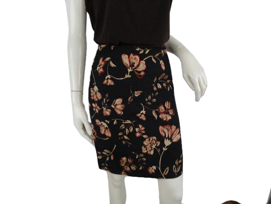 Load image into Gallery viewer, Ann Taylor Skirt Black, Red, Tan Size 2 SKU 000186-13
