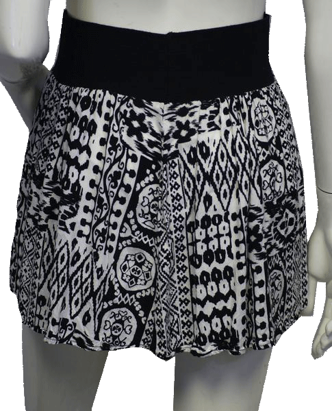 Load image into Gallery viewer, Delia&amp;#39;s 90&amp;#39;s Black and White print Skirt S SKU 000026
