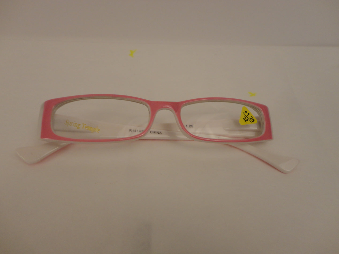 Readers Light Pink w/White Hearts  NWT SKU 125-12
