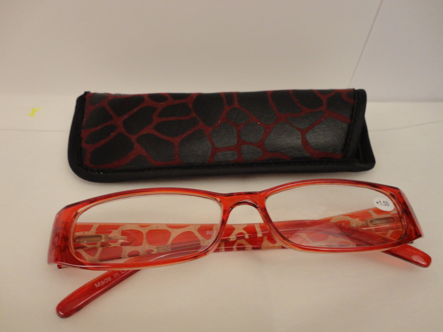 Readers Red w/Case NWT SKU 150-4