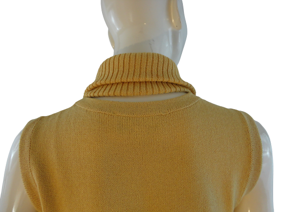 Load image into Gallery viewer, St. John Sport Detached Collar Yellow SKU 000291-3
