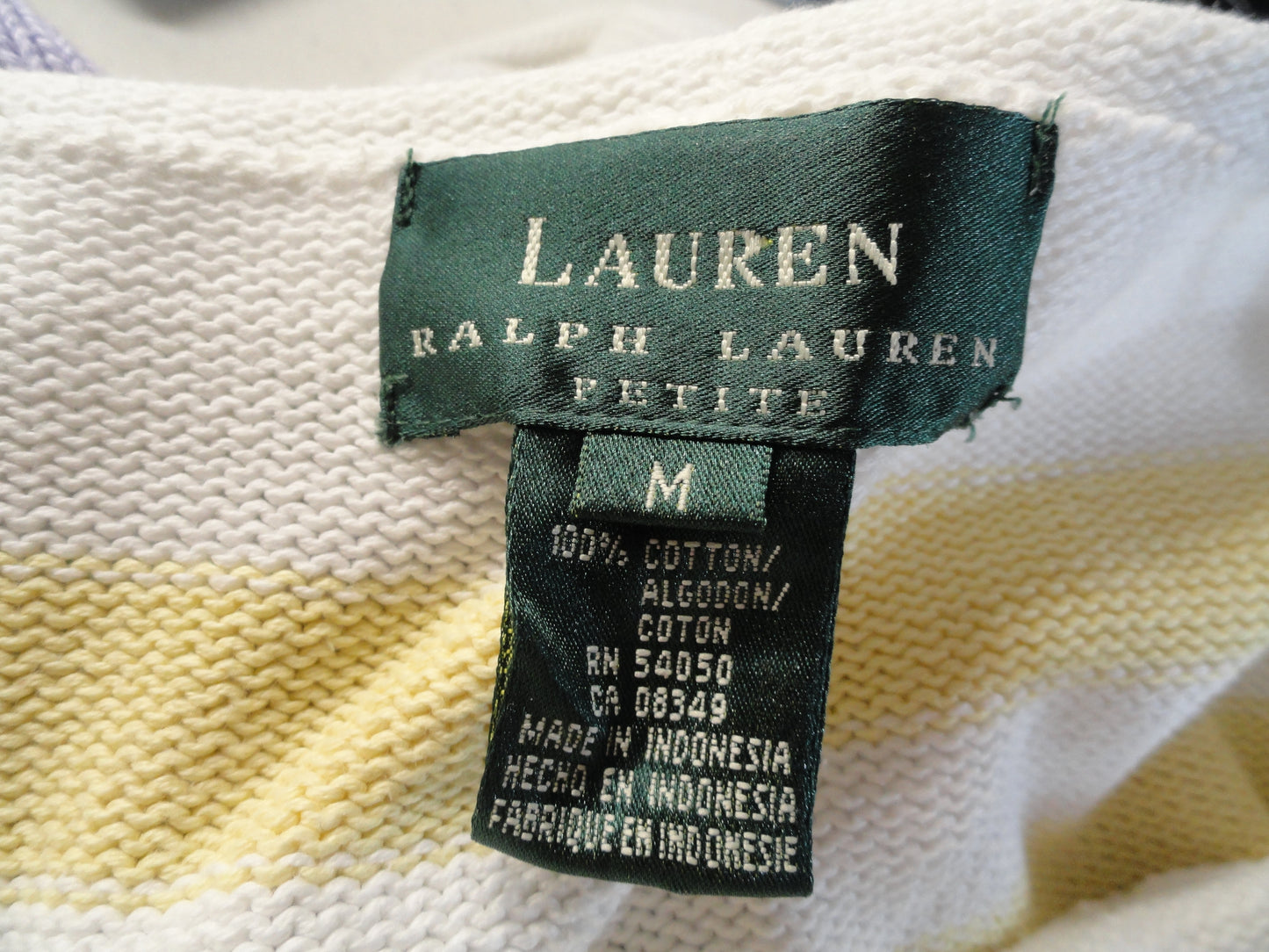 Load image into Gallery viewer, Ralph Lauren Sweater White Size M Gr SKU 000240-6
