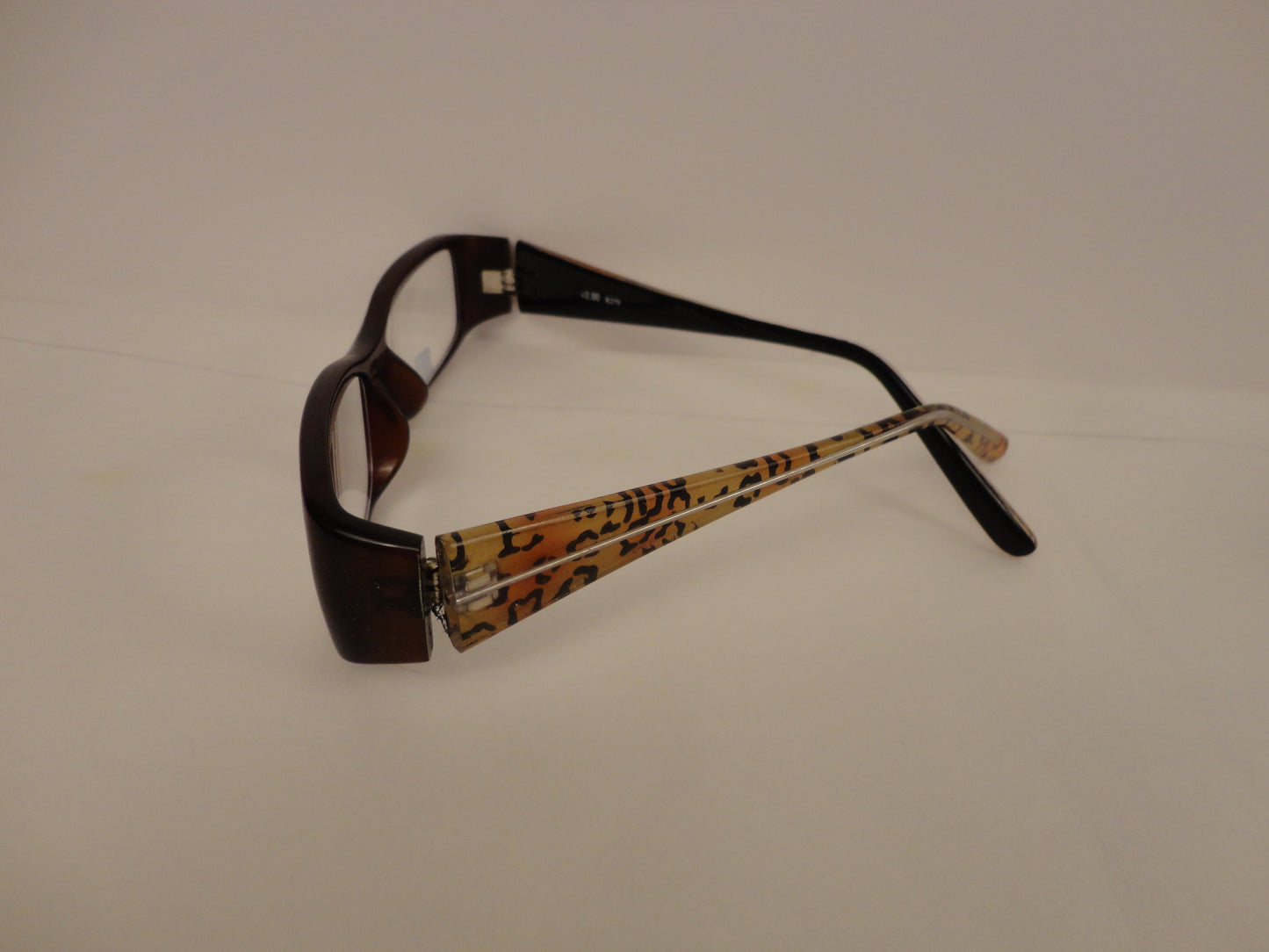 Readers Brown Cheetah Print NWT SKU 200-16