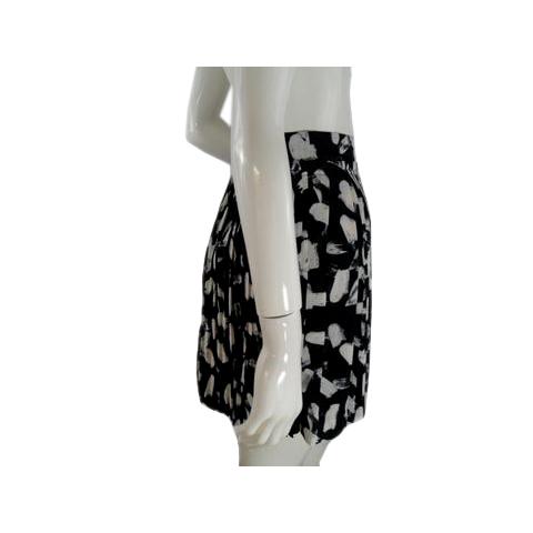 Banana Republic Skirt Black & White Size 8 SKU 000241-13