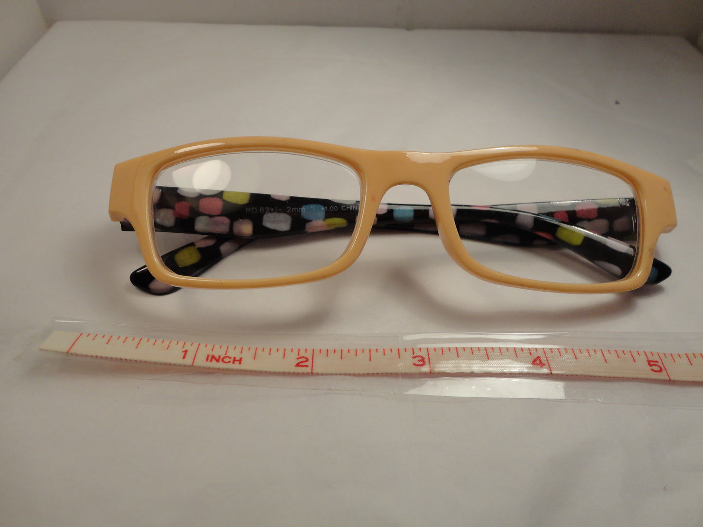 Readers Light Peach NWT SKU 250-4