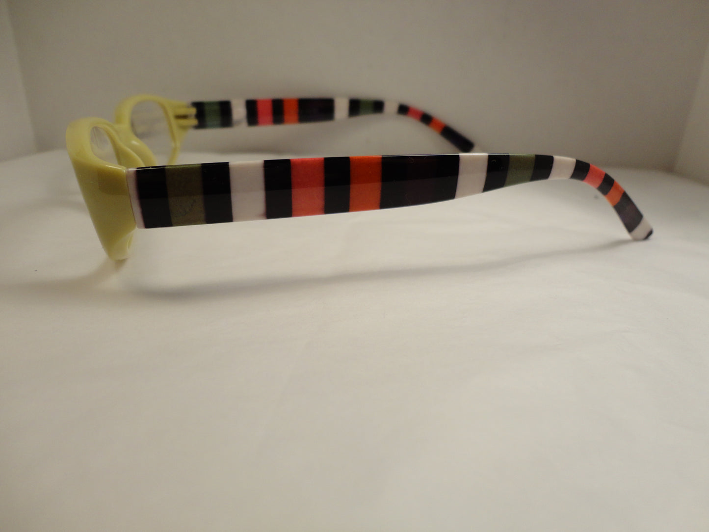 Readers Light Lime Green w/Multi Colored Arms NWT SKU 150-21