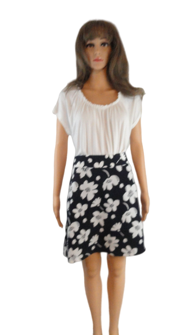 Ann Taylor 80's Skirt Black Floral Sz 14 NWOT SKU 000026