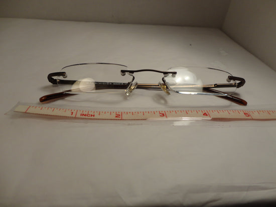 Readers Magnivision w/Case NWT SKU 150-19