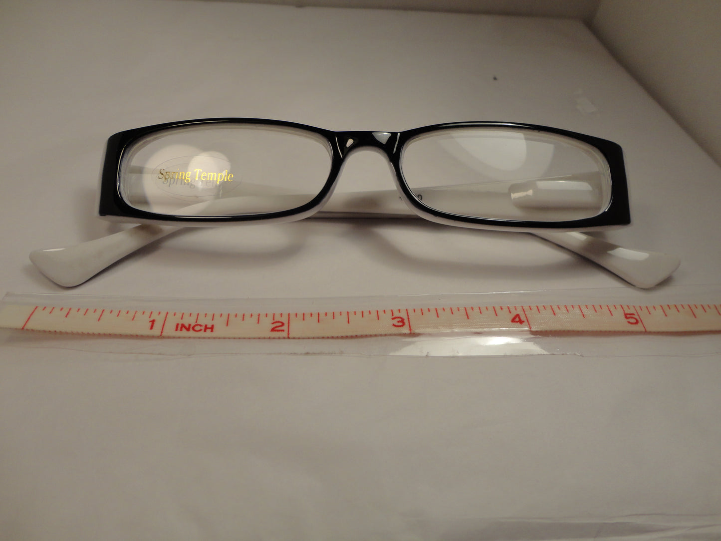 Readers Black w/White Hearts NWT SKU 275-8