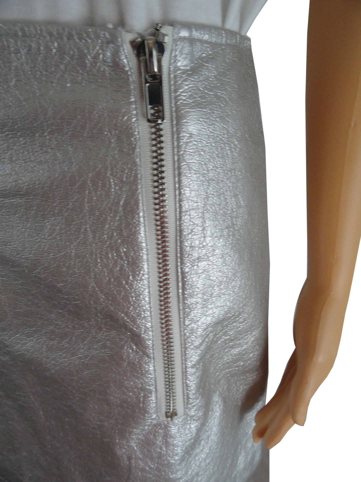 Carmar Skirt Vegan Leather Silver Sz 12 NWT SKU 000086
