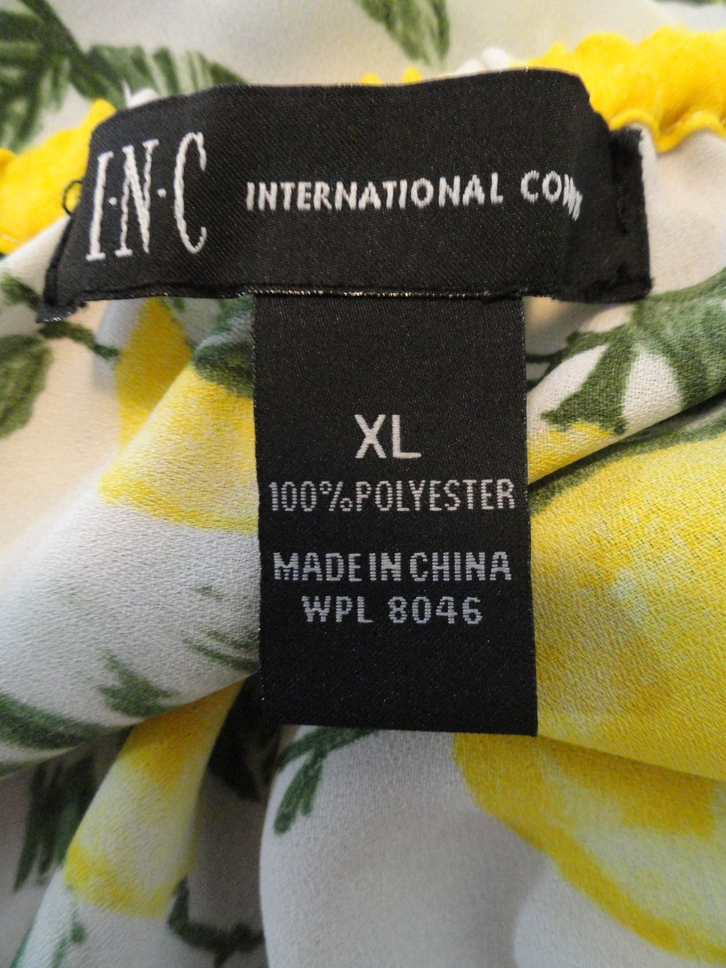 INC Top White with Lemons Size XL SKU 000096