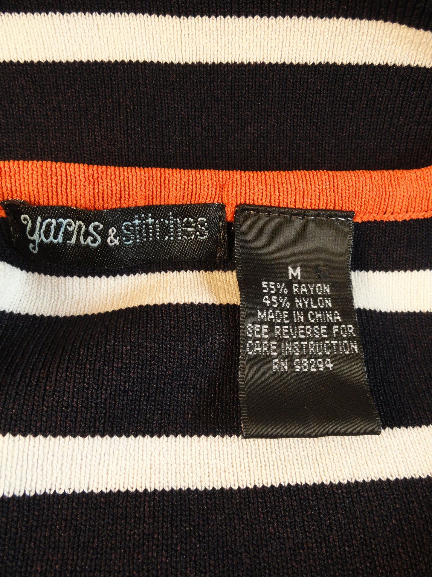 Yarn & Stitches 90's Top Navy & White Stripes Size M SKU 000024