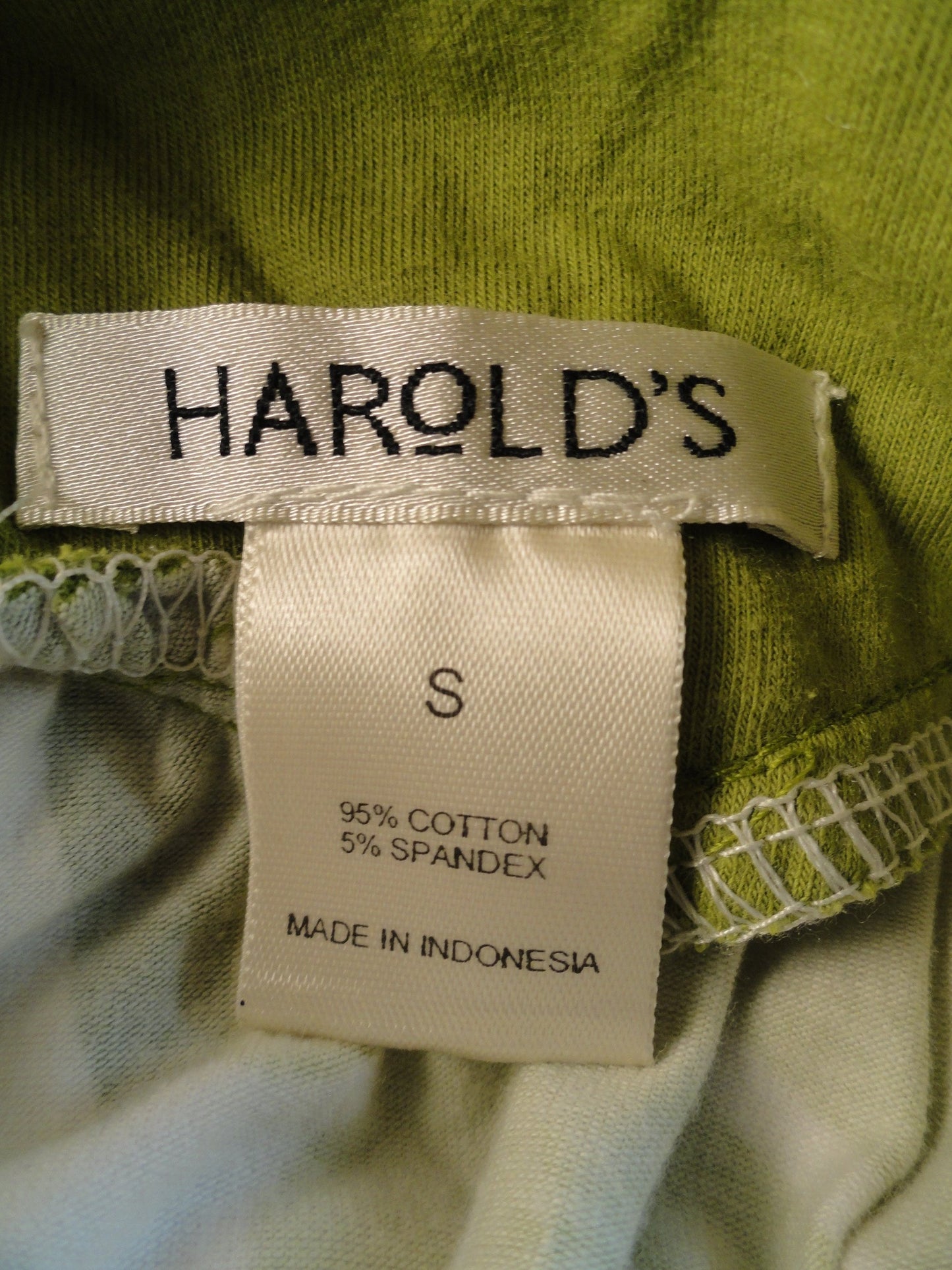 Harold's Top Green Embellished Small SKU 000025