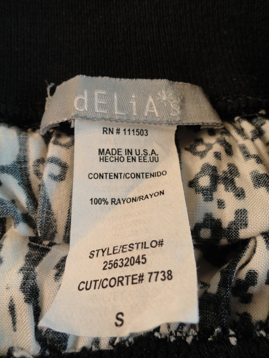 Delia's 90's Black and White print Skirt S SKU 000026
