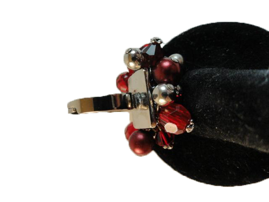 Ring Adjustable Red & Silver Beads (SKU 004000-38)