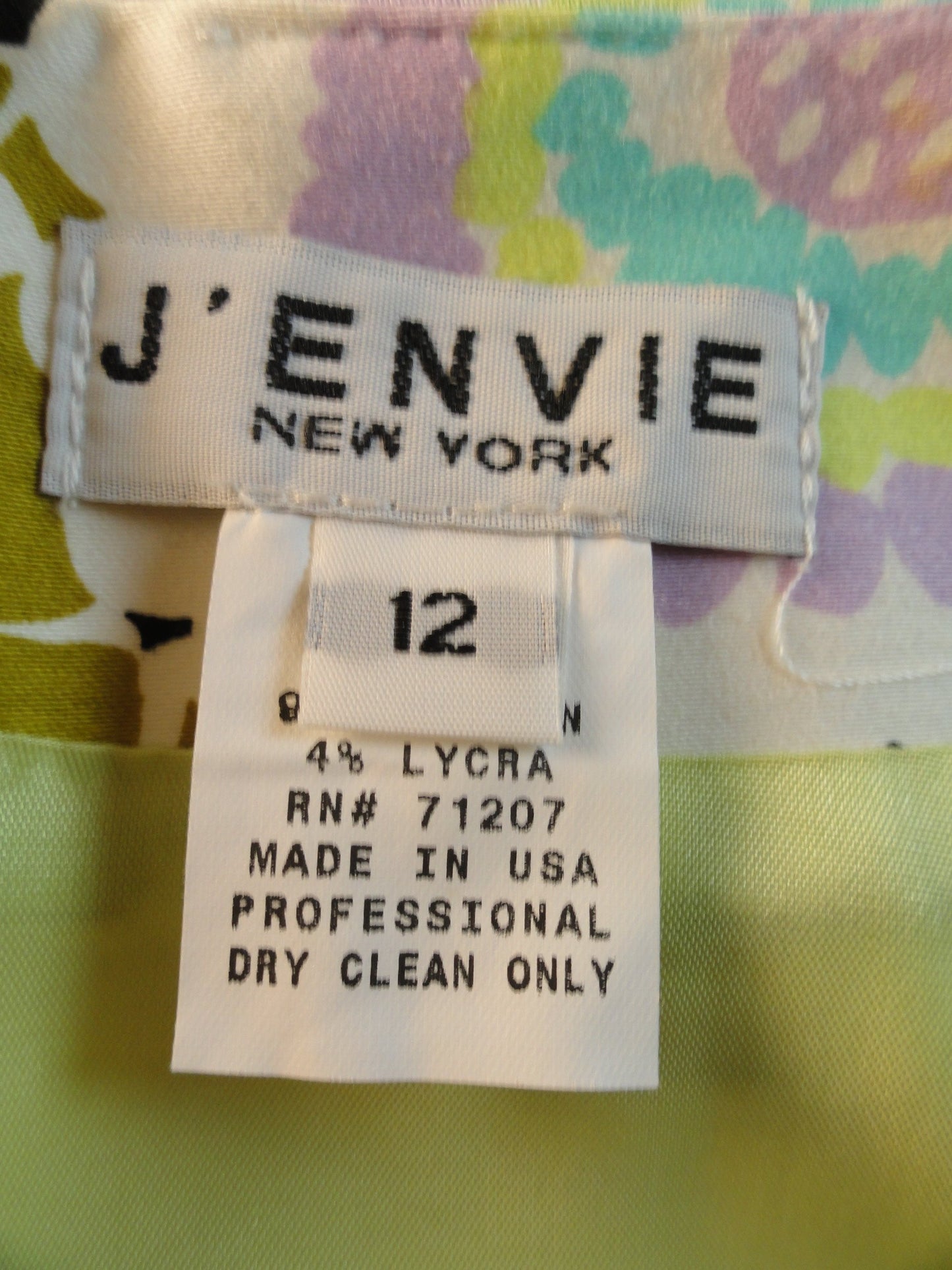 J'Envie New York 80's Flor-Essence Suit Size 8 SKU 000084