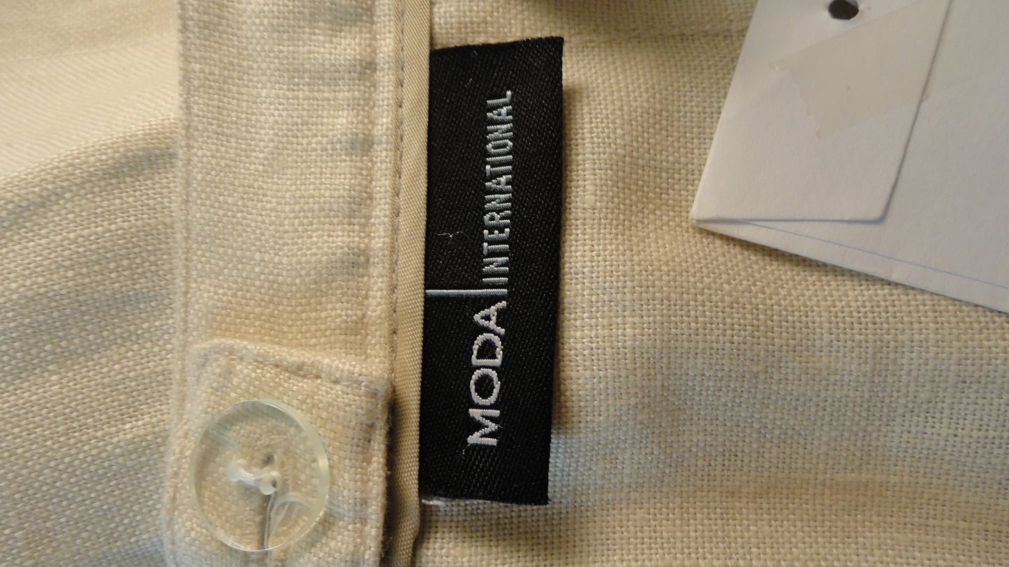 Load image into Gallery viewer, Moda International 80&amp;#39;s Beige 100% Linen Mini Skirt Size 6 SKU 000144

