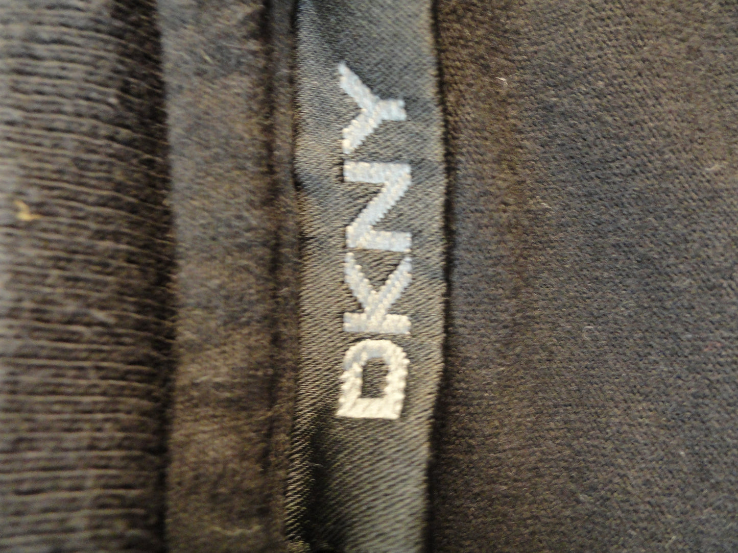 DKNY 70's Men's Black T-Shirt Size XL SKU 000162