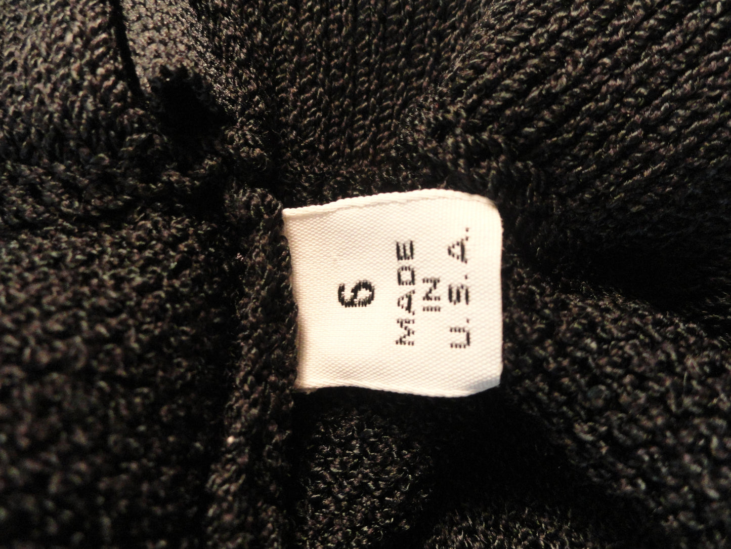 Black Knit Skirt Size 6 SKU 000167
