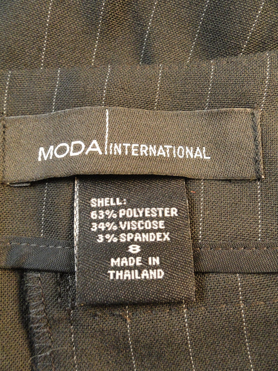 Moda International 80's Skirt Black Pin Stripe Size 8 SKU 000094